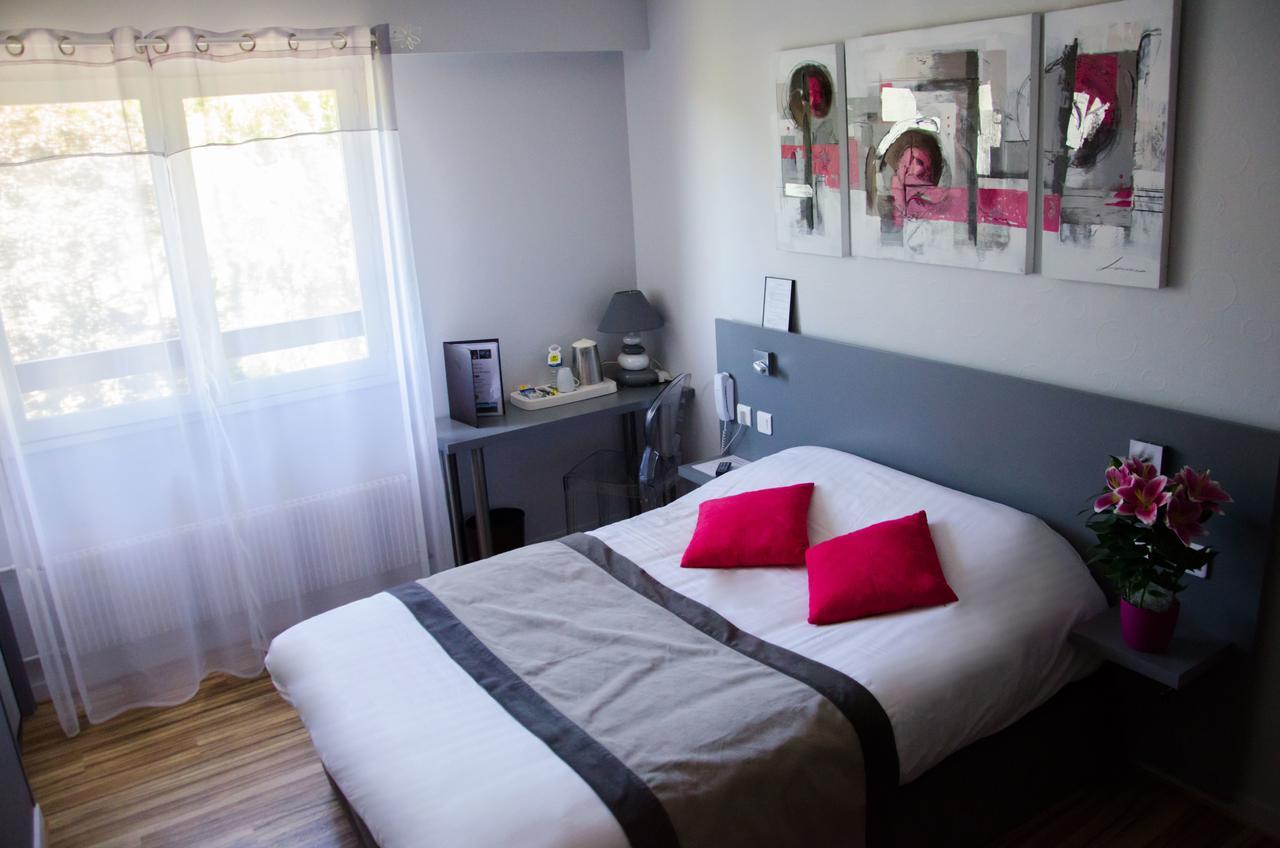 Logis Hotel De La Bruyere Pouzauges Zewnętrze zdjęcie