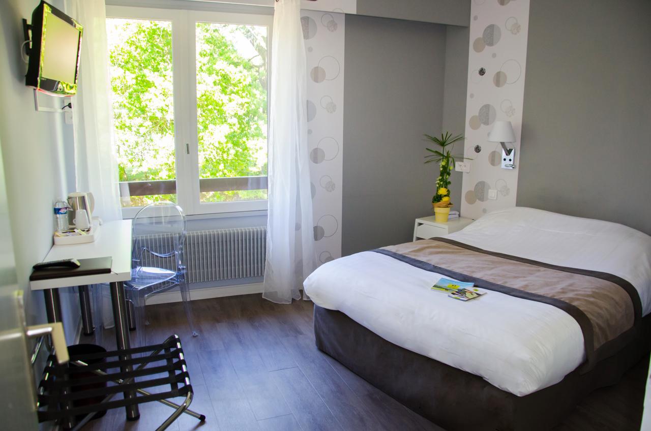 Logis Hotel De La Bruyere Pouzauges Zewnętrze zdjęcie