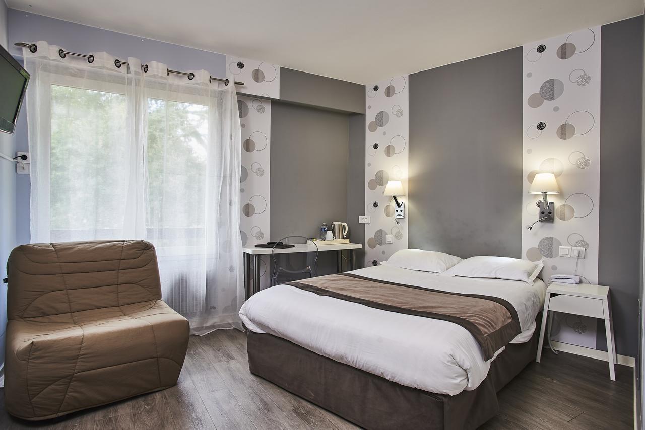 Logis Hotel De La Bruyere Pouzauges Zewnętrze zdjęcie